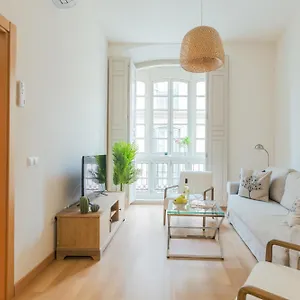 https://apartamentos-malaga-flat.1costadelsol.com